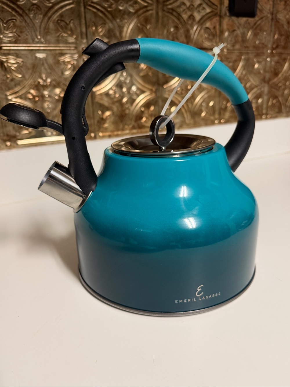 ☕️ Emeril Lagasse Tea Kettle - Picture 9 of 13